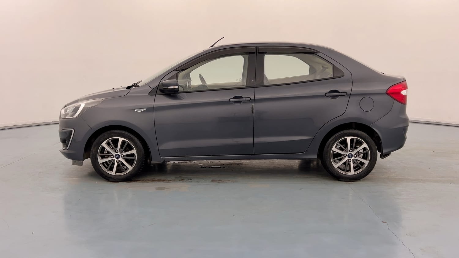 Used 2021 Ford Figo Aspire Titanium Plus 1.2 Ti-VCT Petrol Manual exterior LEFT SIDE VIEW