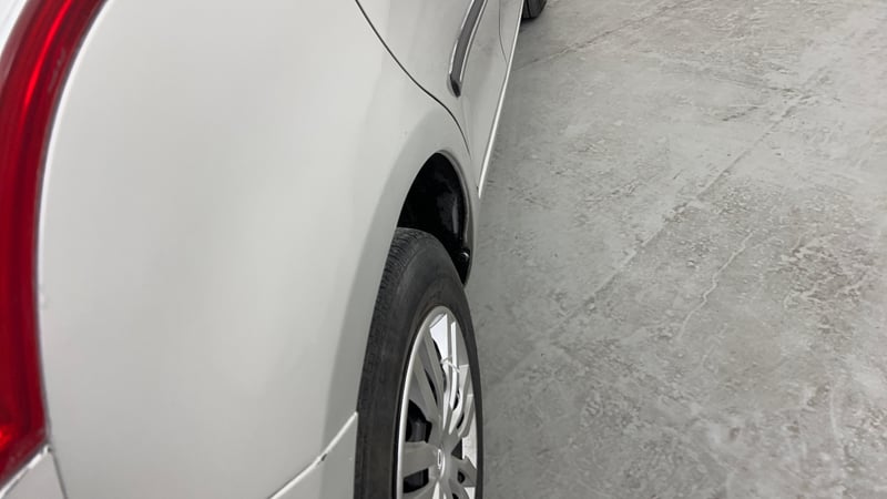 Used 2014 Maruti Suzuki Swift VDi Diesel Manual dents MINOR DENT