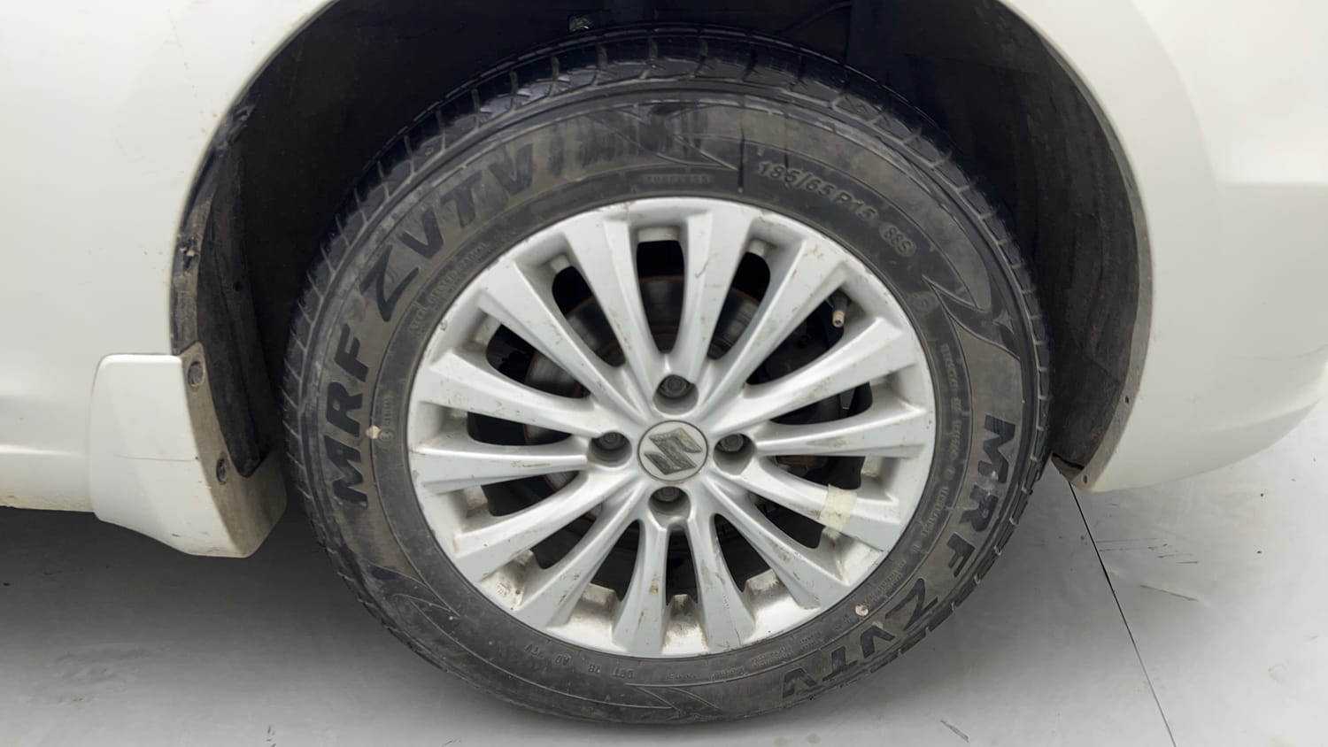 Used 2018 Maruti Suzuki Ciaz Sigma 1.4 MT Petrol Manual tyres RIGHT FRONT TYRE RIM VIEW