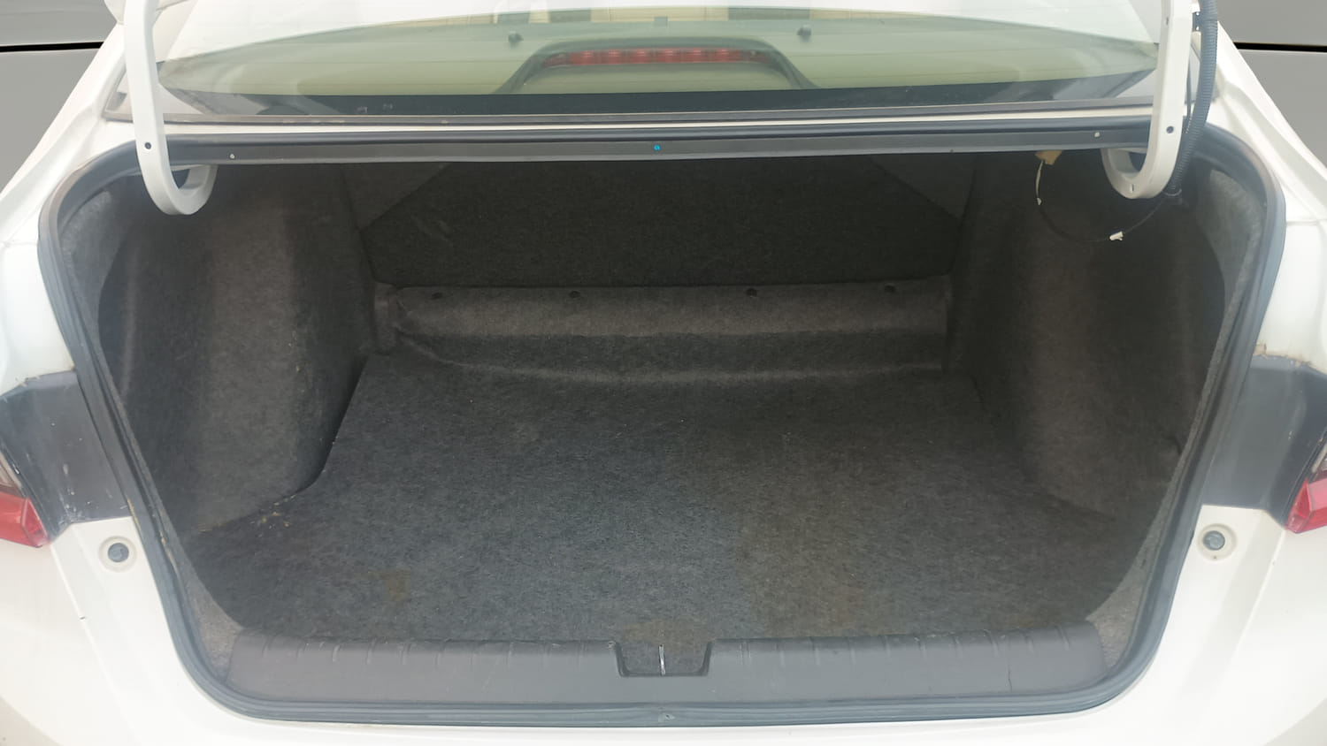 Used 2023 Honda City ZX Petrol Petrol Manual interior DICKY INSIDE VIEW