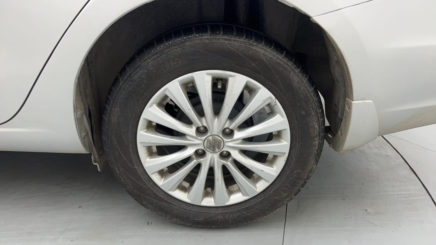 Used 2018 Maruti Suzuki Ciaz Sigma 1.4 MT Petrol Manual tyres LEFT REAR TYRE RIM VIEW