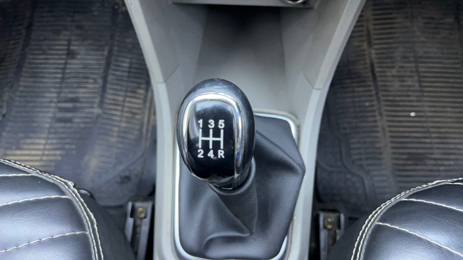 Used 2018 Tata Tiago Revotorq XT Diesel Manual interior GEAR  KNOB VIEW