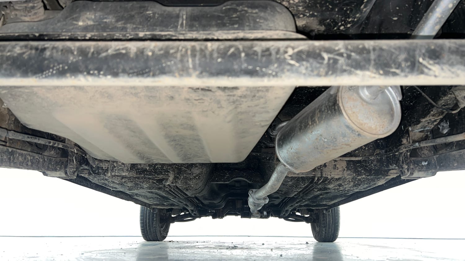 Used 2014 Maruti Suzuki Alto 800 Lxi CNG Cng Manual extra REAR UNDERBODY VIEW (TAKEN FROM REAR)
