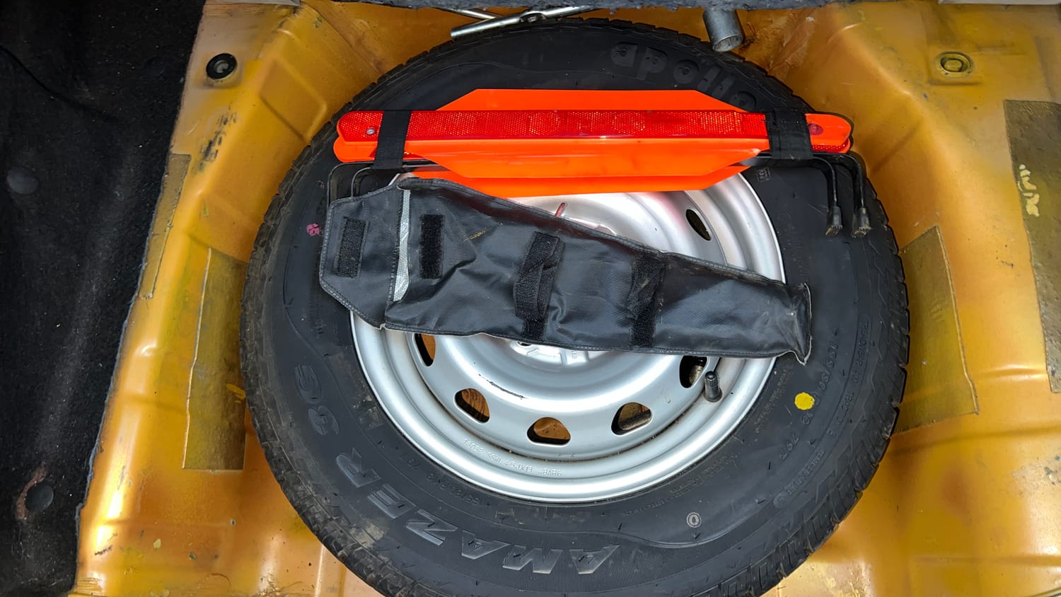 Used 2018 Tata Tiago Revotorq XT Diesel Manual tyres SPARE TYRE VIEW