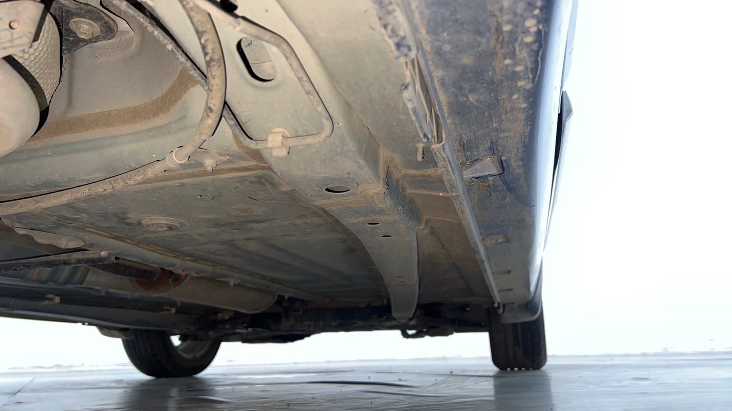 Used 2021 Maruti Suzuki Baleno Zeta Automatic Petrol Automatic extra REAR RIGHT UNDERBODY VIEW