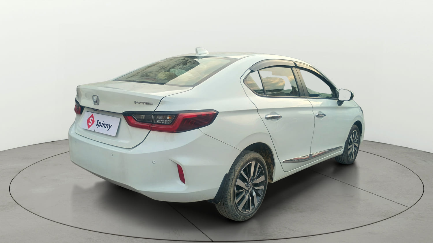 Used 2023 Honda City ZX Petrol Petrol Manual exterior RIGHT REAR CORNER VIEW
