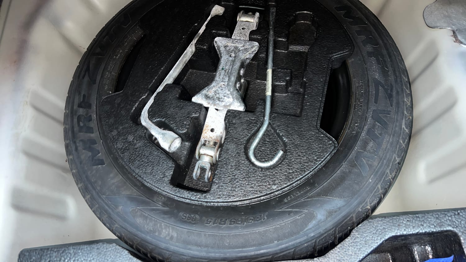 Used 2018 Maruti Suzuki Ciaz Sigma 1.4 MT Petrol Manual tyres SPARE TYRE VIEW