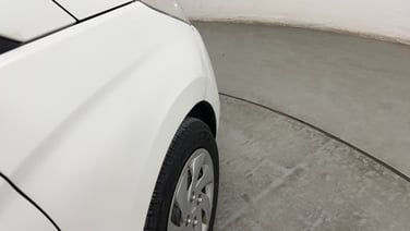 minor_scratch_0