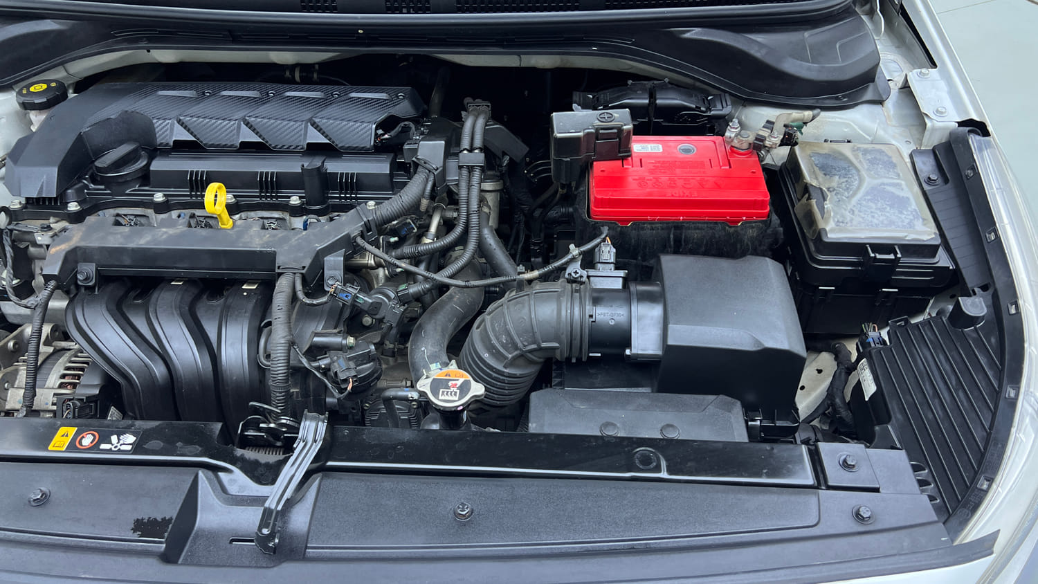 Used 2022 Hyundai Verna SX 1.5 MPi Petrol Manual engine ENGINE LEFT SIDE VIEW