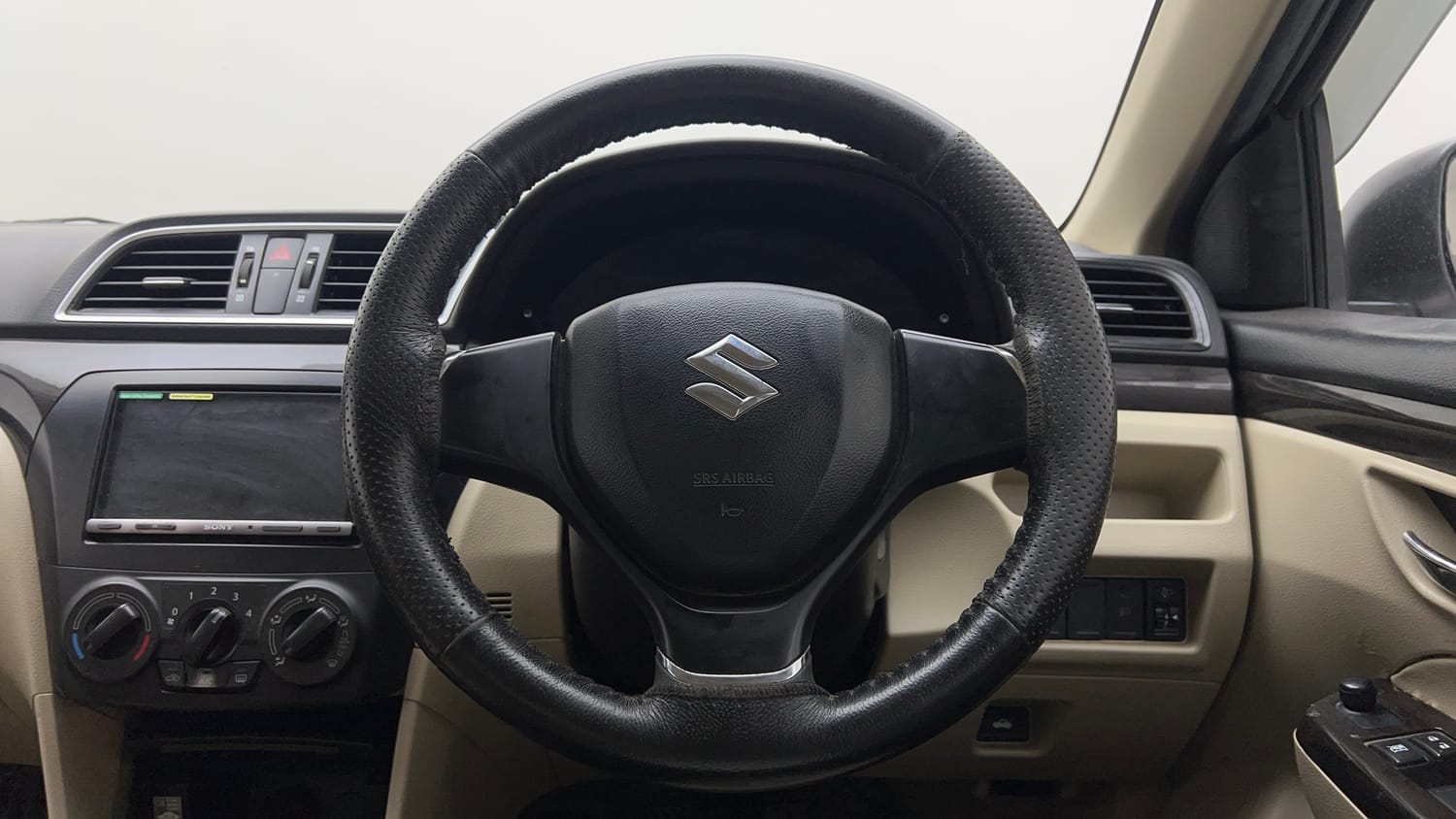 Used 2018 Maruti Suzuki Ciaz Sigma 1.4 MT Petrol Manual interior STEERING VIEW