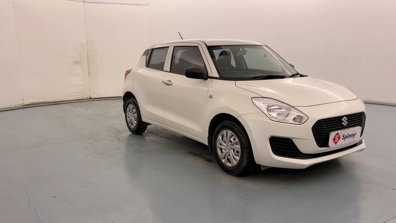 Used 2020 Maruti Suzuki Swift LXi Petrol Manual exterior RIGHT FRONT CORNER VIEW
