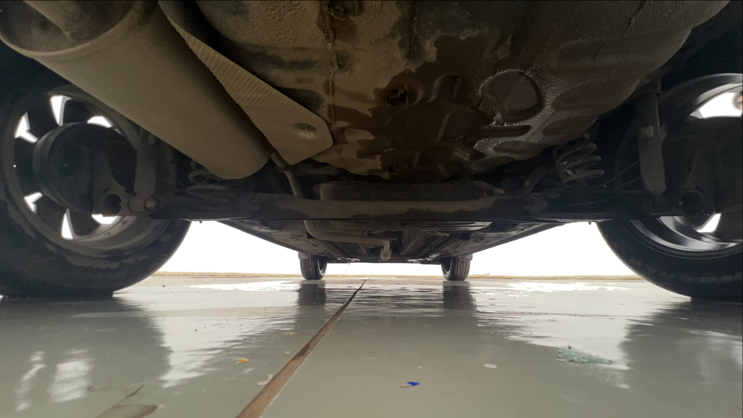 Used 2022 Renault Kiger RXZ AMT Petrol Automatic extra REAR UNDERBODY VIEW (TAKEN FROM REAR)