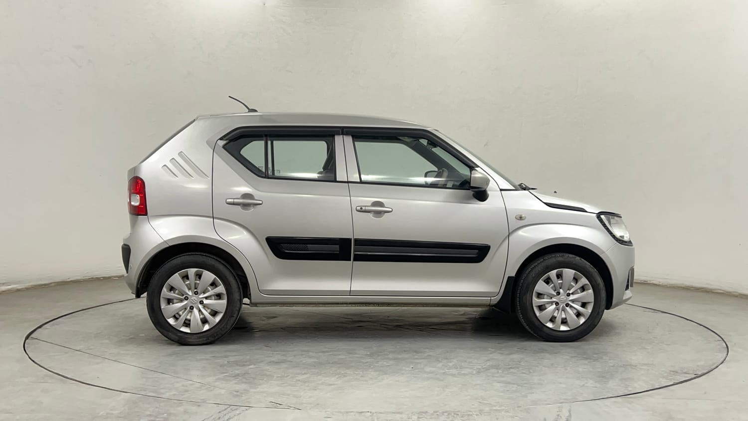 Used 2019 Maruti Suzuki Ignis Sigma 1.2 MT Petrol Manual exterior RIGHT SIDE VIEW