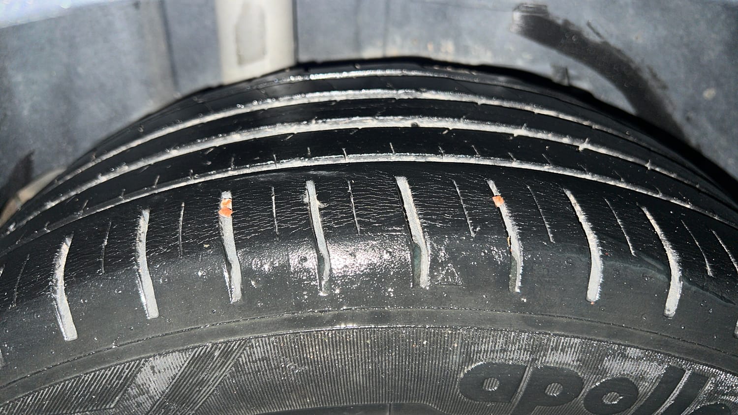 Used 2021 Ford Figo Aspire Titanium Plus 1.2 Ti-VCT Petrol Manual tyres RIGHT REAR TYRE TREAD VIEW
