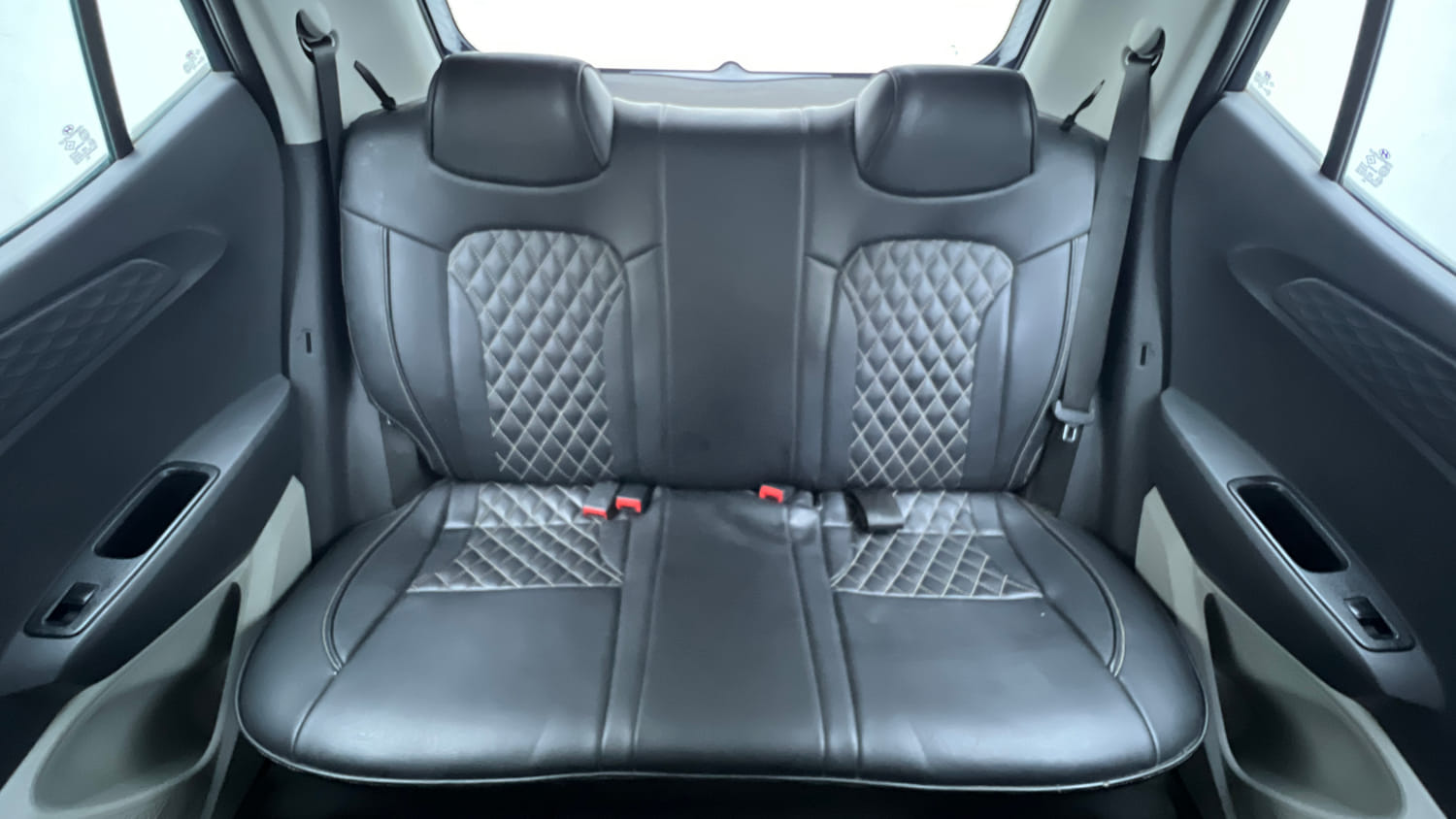 Used 2022 Hyundai Grand i10 Nios Sportz 1.2 Kappa VTVT CNG Cng Manual interior REAR SEAT CONDITION VIEW