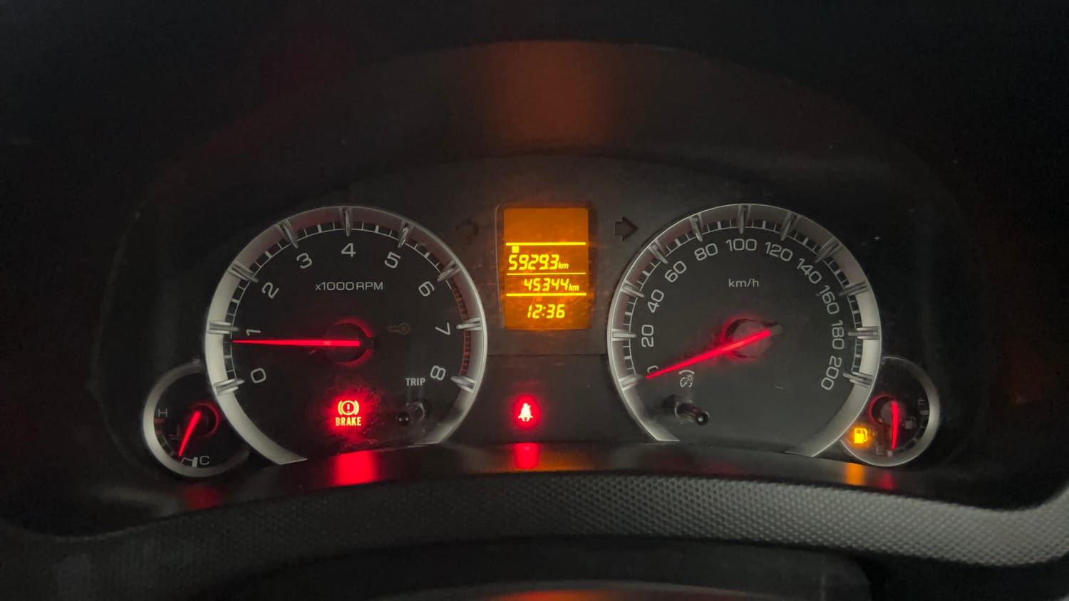 Used 2017 Maruti Suzuki Swift VXI (O) Petrol Manual interior CLUSTERMETER VIEW