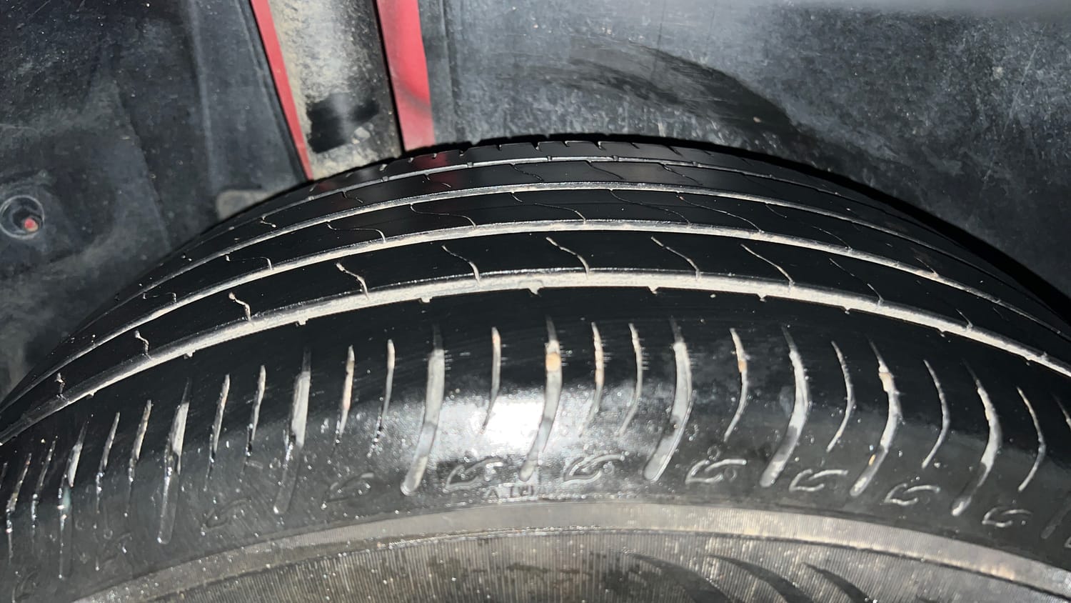 Used 2025 Maruti Suzuki Brezza Zxi Plus AT Dual Tone Petrol Automatic tyres RIGHT REAR TYRE TREAD VIEW