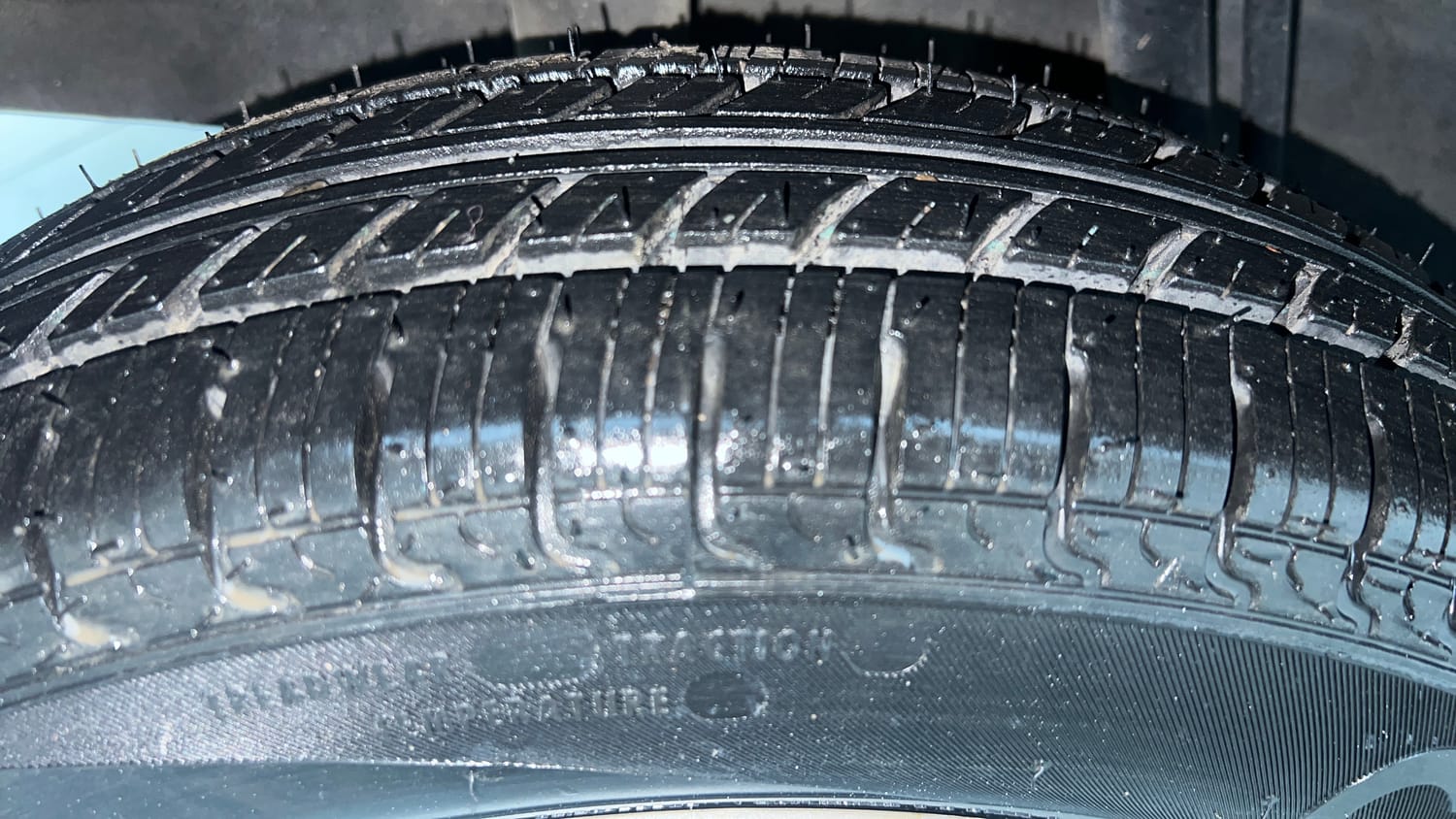 Used 2019 Renault Kwid RXL Petrol Manual tyres RIGHT REAR TYRE TREAD VIEW