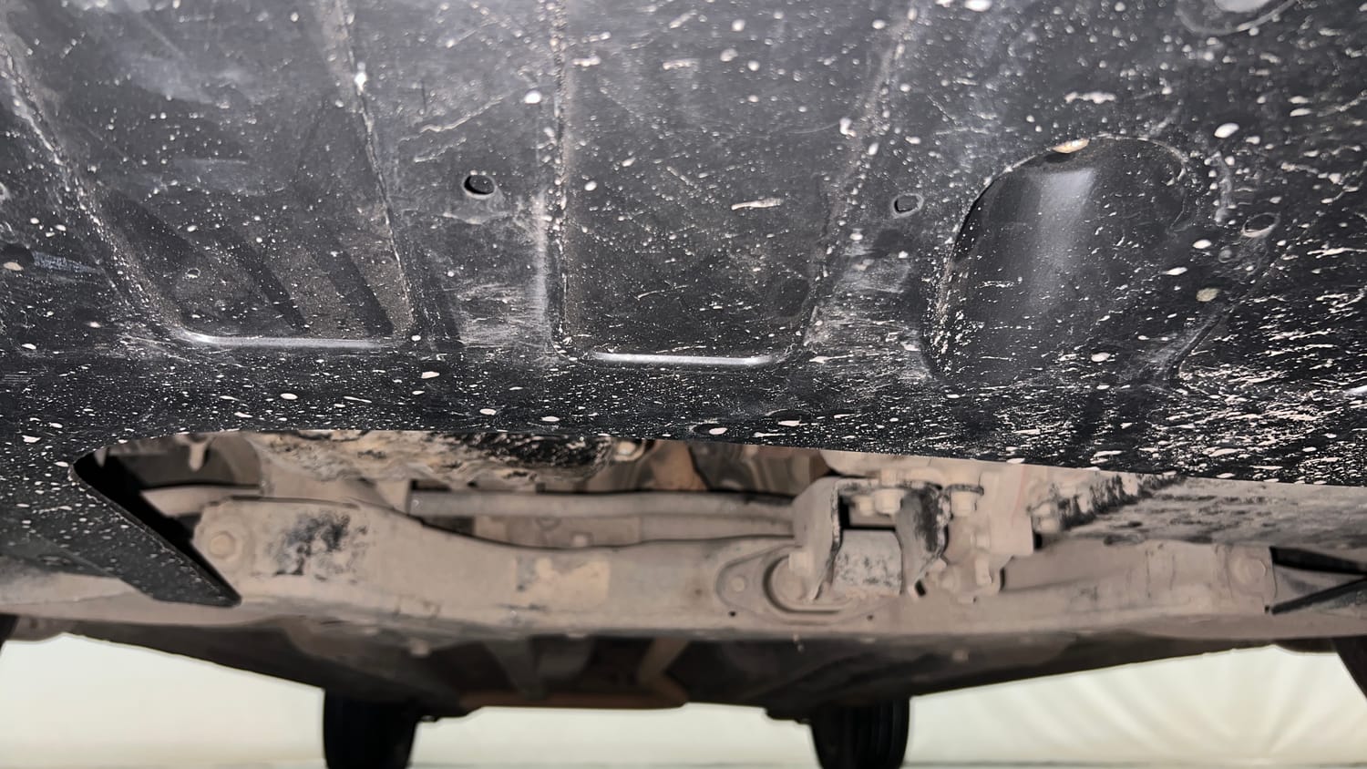 Used 2019 Hyundai Elite i20 Asta 1.2 AT Petrol Automatic extra FRONT LEFT UNDERBODY VIEW
