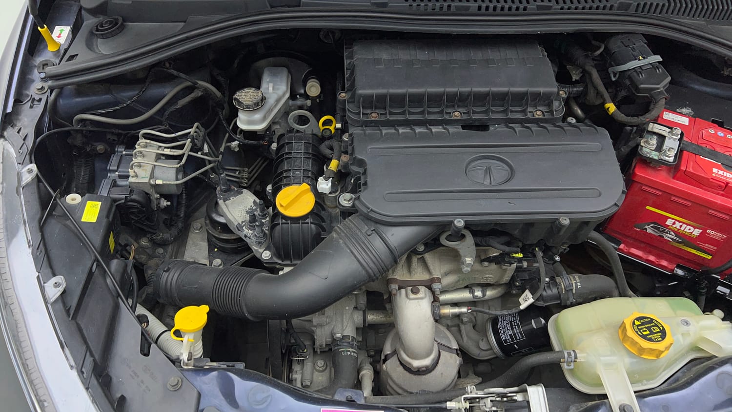 Used 2021 Tata Tiago XZ Plus Petrol Manual engine ENGINE RIGHT SIDE VIEW
