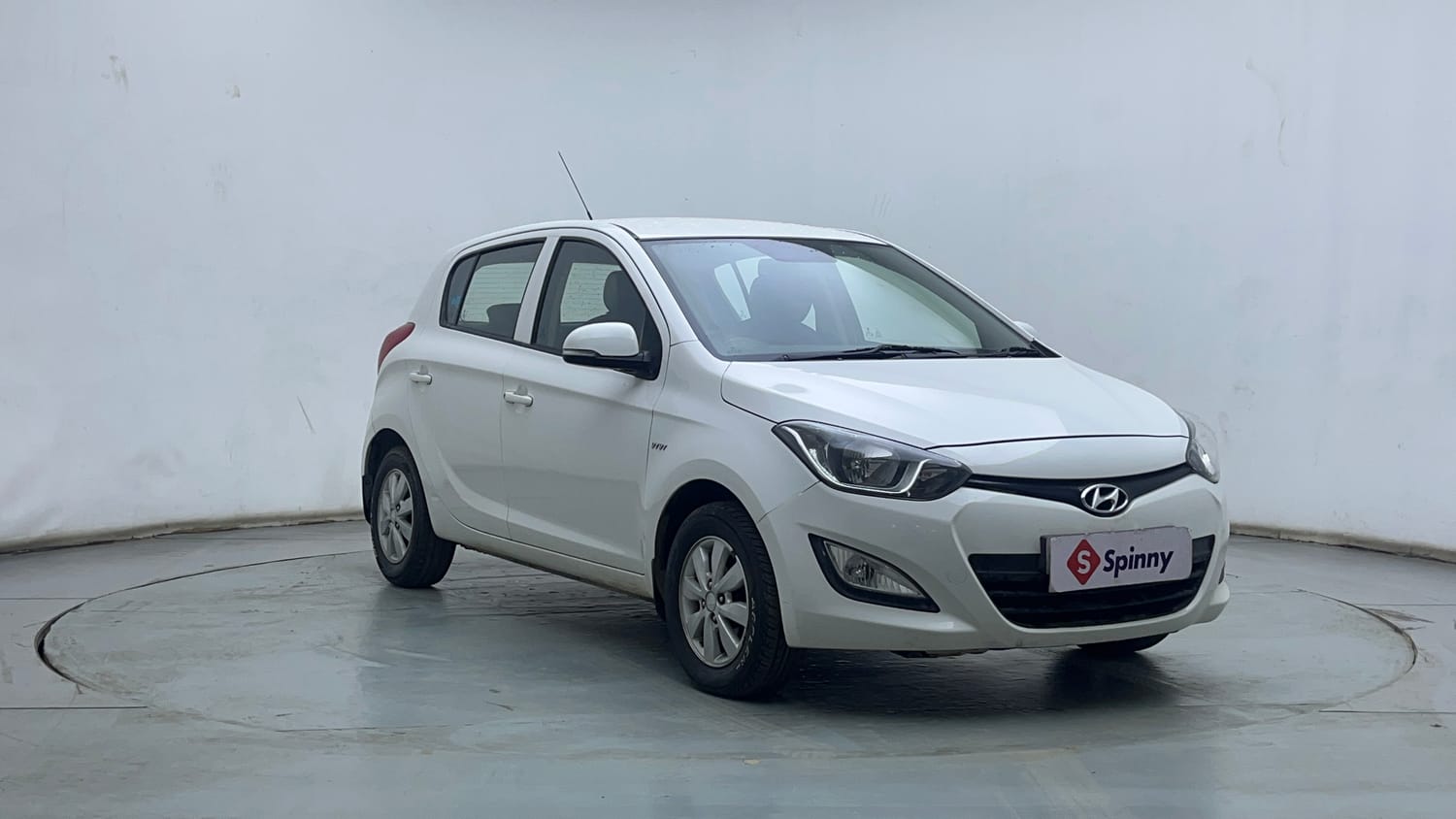 Used 2012 Hyundai i20 Sportz 1.2 Petrol Manual exterior RIGHT FRONT CORNER VIEW
