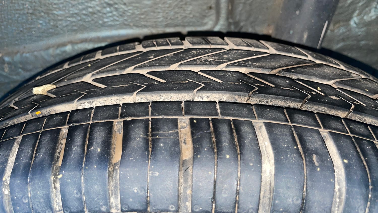 Used 2019 Maruti Suzuki Wagon R ZXi 1.2 AMT Petrol Automatic tyres LEFT REAR TYRE TREAD VIEW