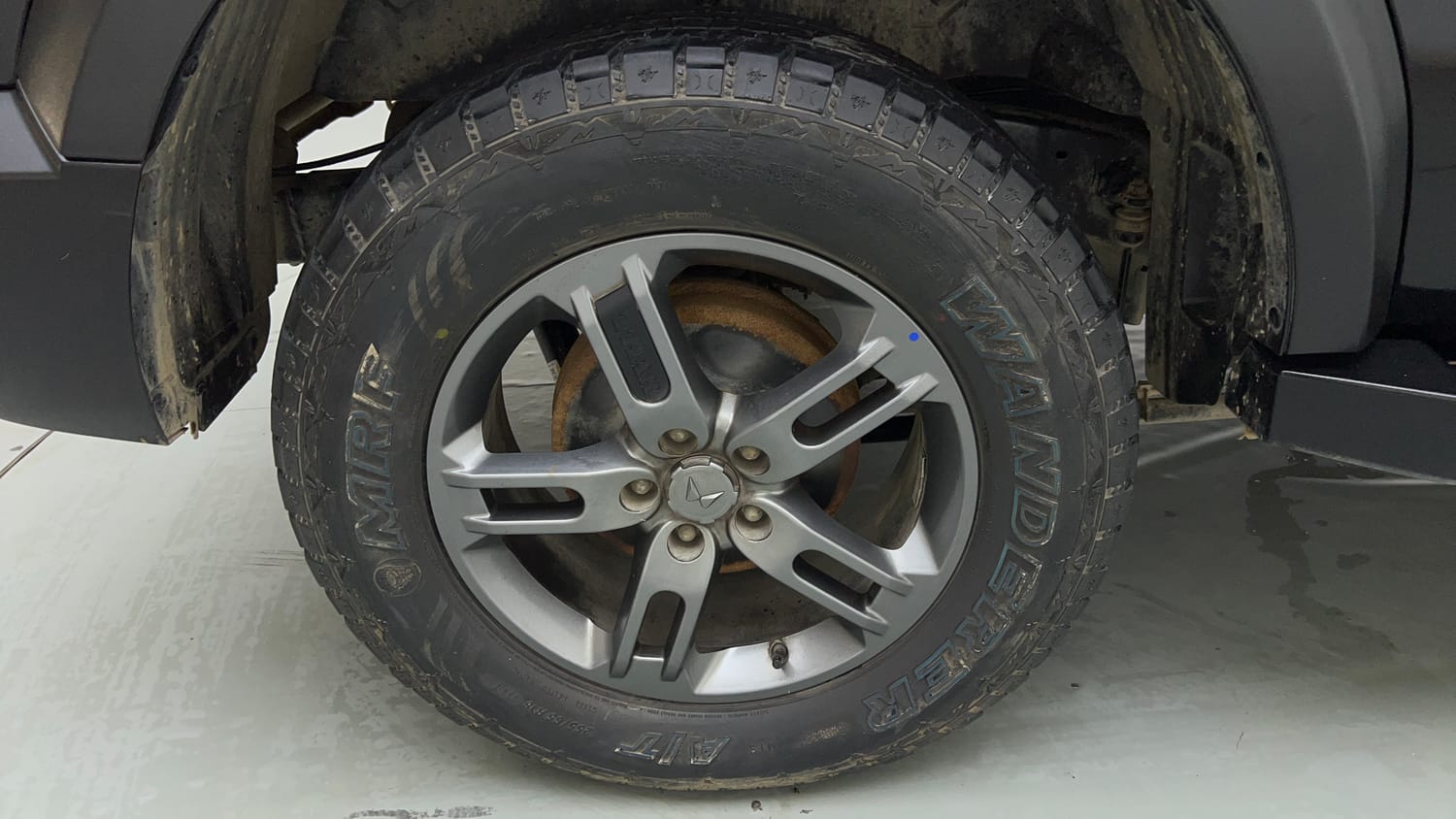 Used 2024 Mahindra Thar LX Hard Top Petrol AT RWD Petrol Automatic tyres RIGHT REAR TYRE RIM VIEW