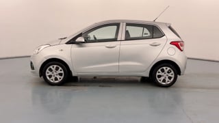 Used 2015 null Petrol Manual exterior LEFT SIDE VIEW