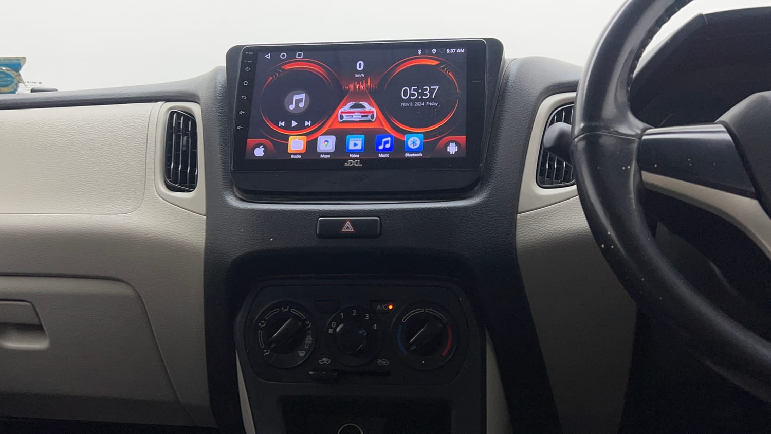 Used 2023 Maruti Suzuki Wagon R VXI 1.0 AGS Petrol Automatic interior MUSIC SYSTEM & AC CONTROL VIEW