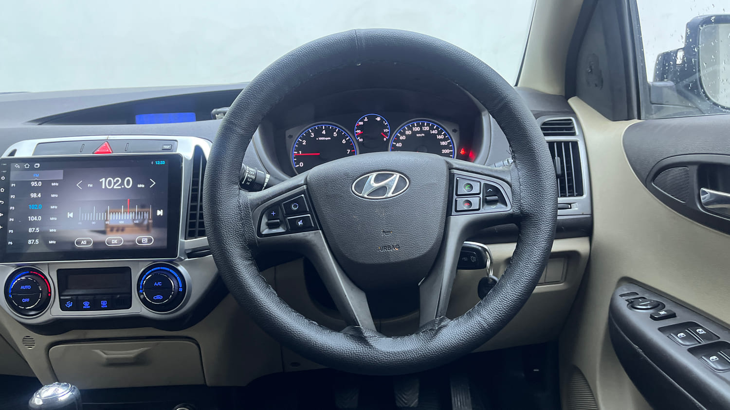 Used 2012 Hyundai i20 Sportz 1.2 Petrol Manual interior STEERING VIEW
