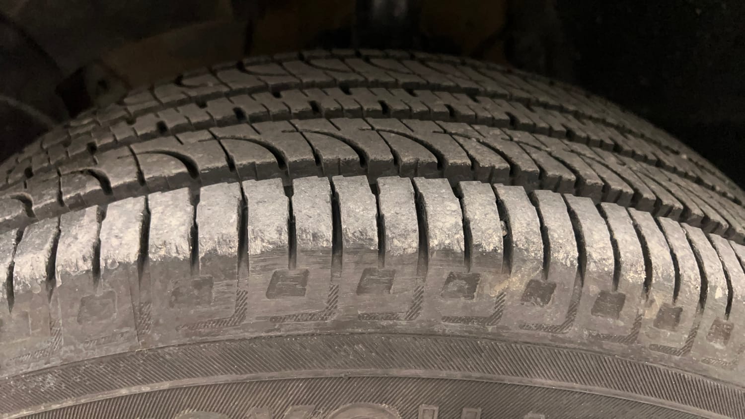 Used 2017 Renault Duster 110 PS RXZ 4X2 MT Diesel Diesel Manual tyres LEFT FRONT TYRE TREAD VIEW