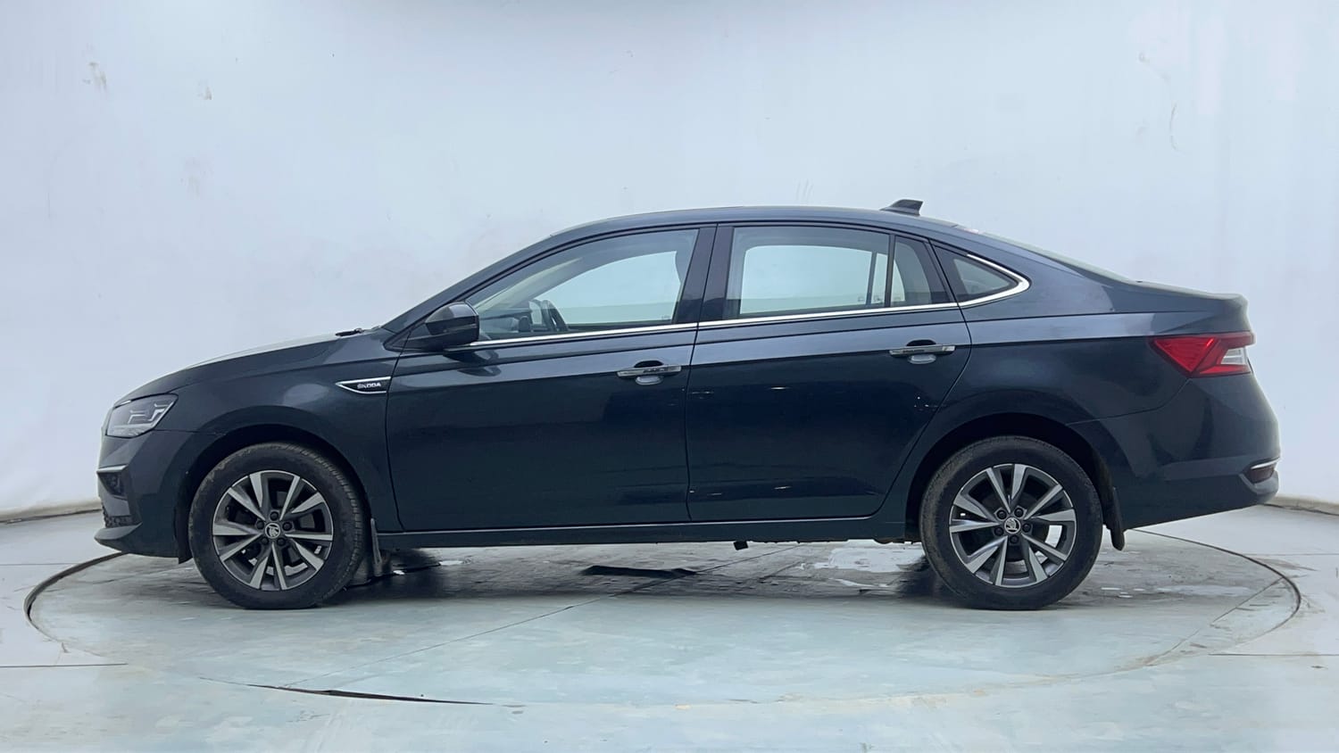 Used 2025 Skoda Slavia Style 1.0L TSI AT Petrol Automatic exterior LEFT SIDE VIEW