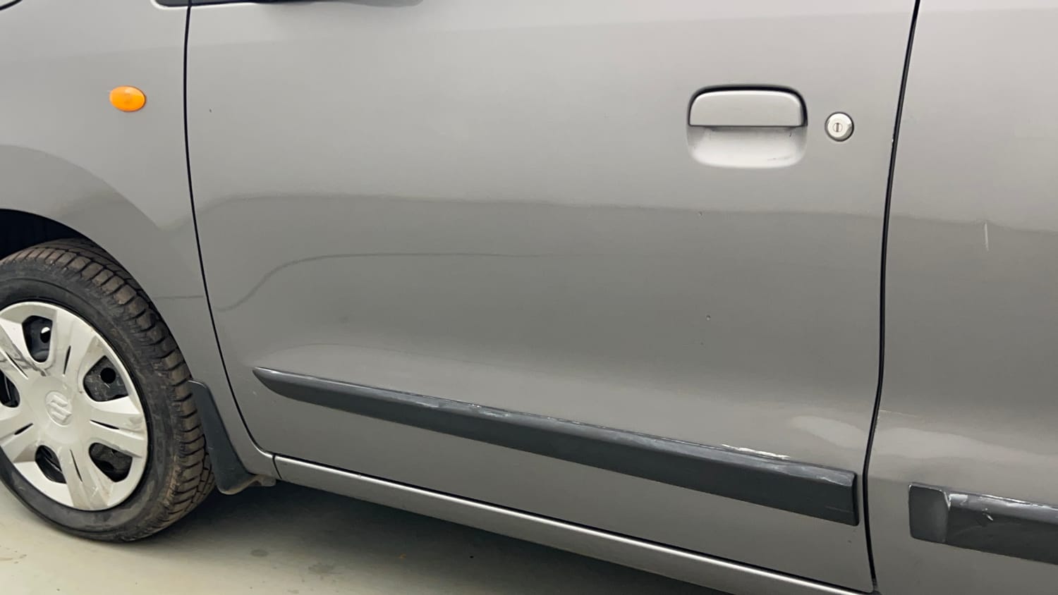 Used 2012 Maruti Suzuki Wagon R 1.0 VXi Petrol Manual dents MINOR DENT