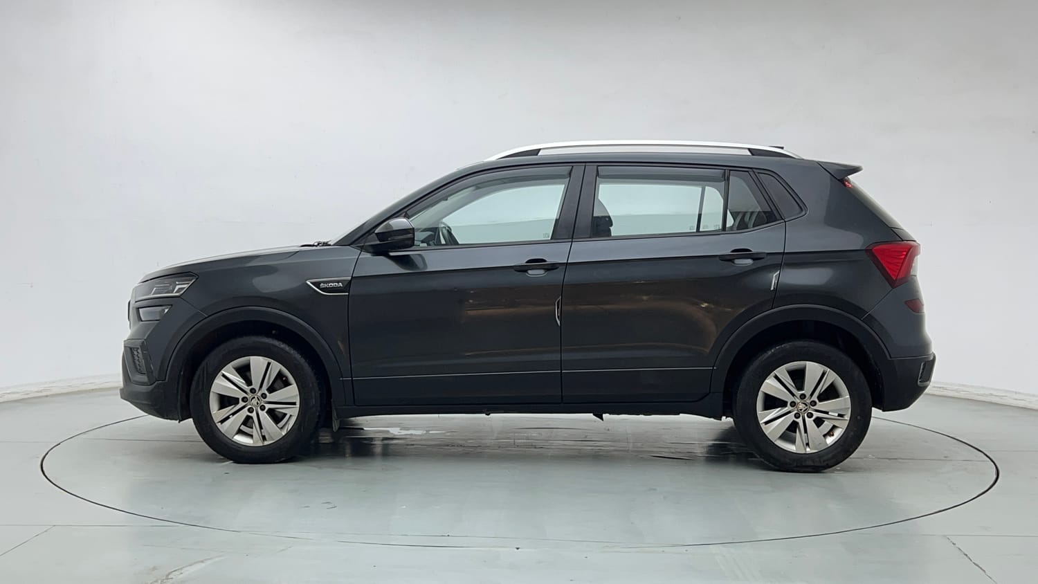 Used 2023 Skoda Kushaq Ambition 1.5L TSI MT Petrol Manual exterior LEFT SIDE VIEW