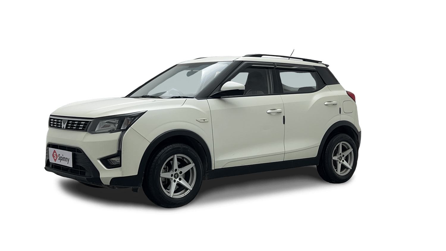 Used 2023 Mahindra XUV 300 W6 1.5 Diesel Diesel Manual Image