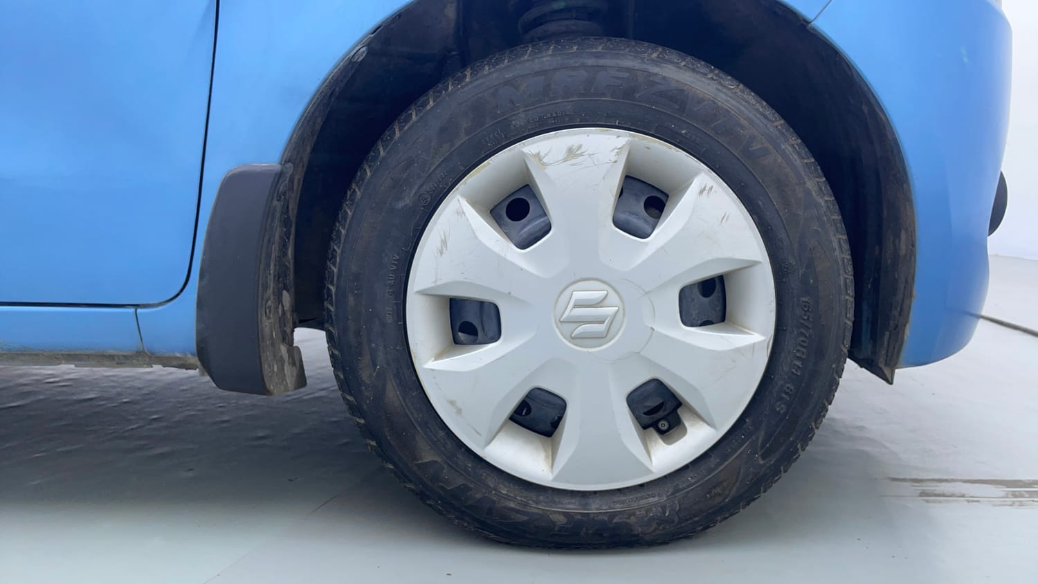 Used 2019 Maruti Suzuki Wagon R ZXi 1.2 AMT Petrol Automatic tyres RIGHT FRONT TYRE RIM VIEW