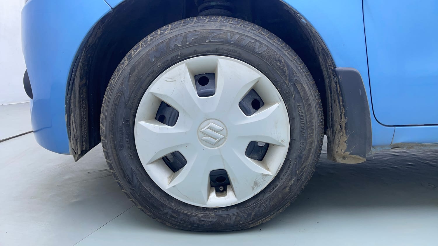 Used 2019 Maruti Suzuki Wagon R ZXi 1.2 AMT Petrol Automatic tyres LEFT FRONT TYRE RIM VIEW