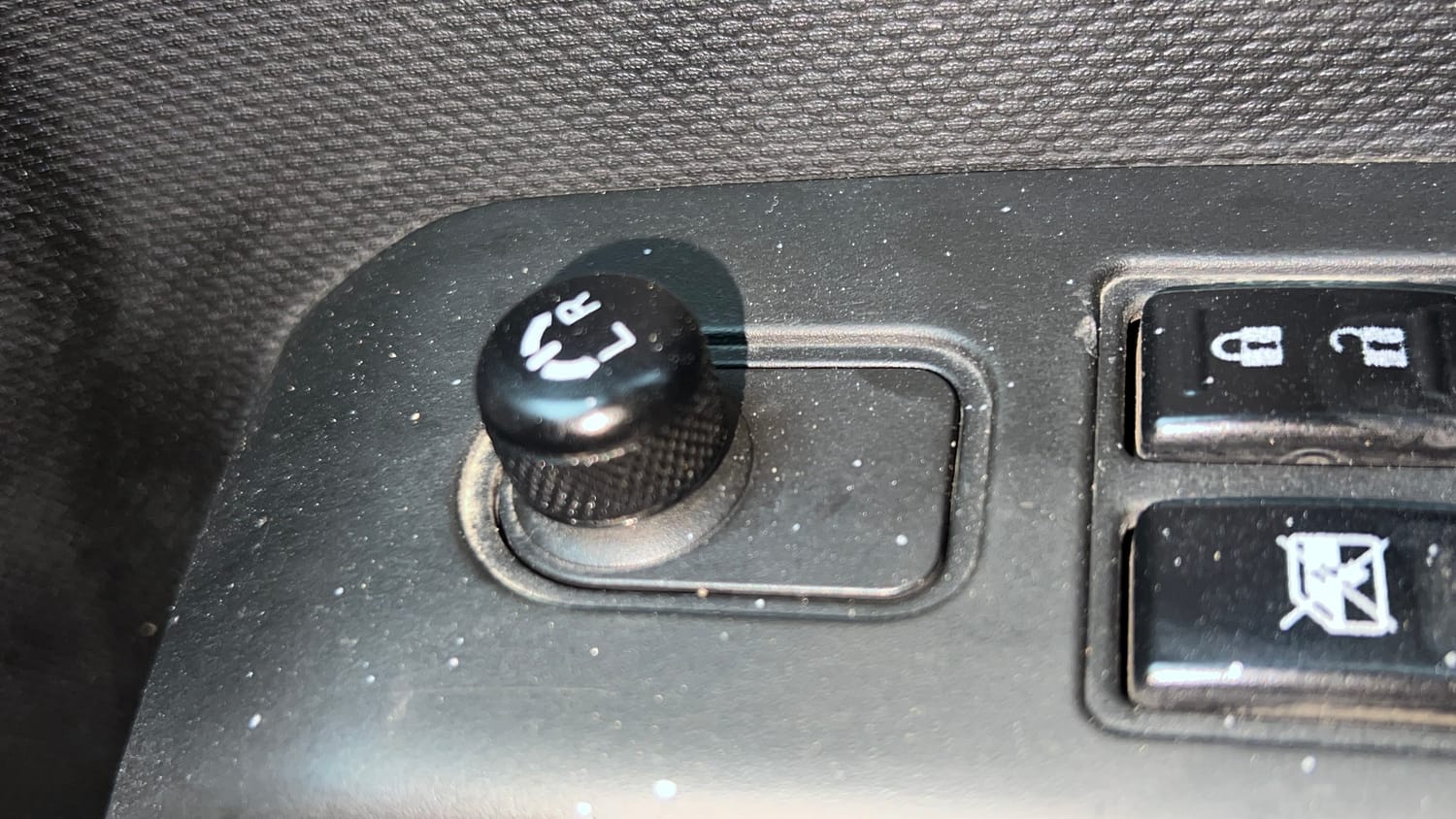 Used 2023 Maruti Suzuki Wagon R VXI 1.0 AGS Petrol Automatic top_features Adjustable ORVM