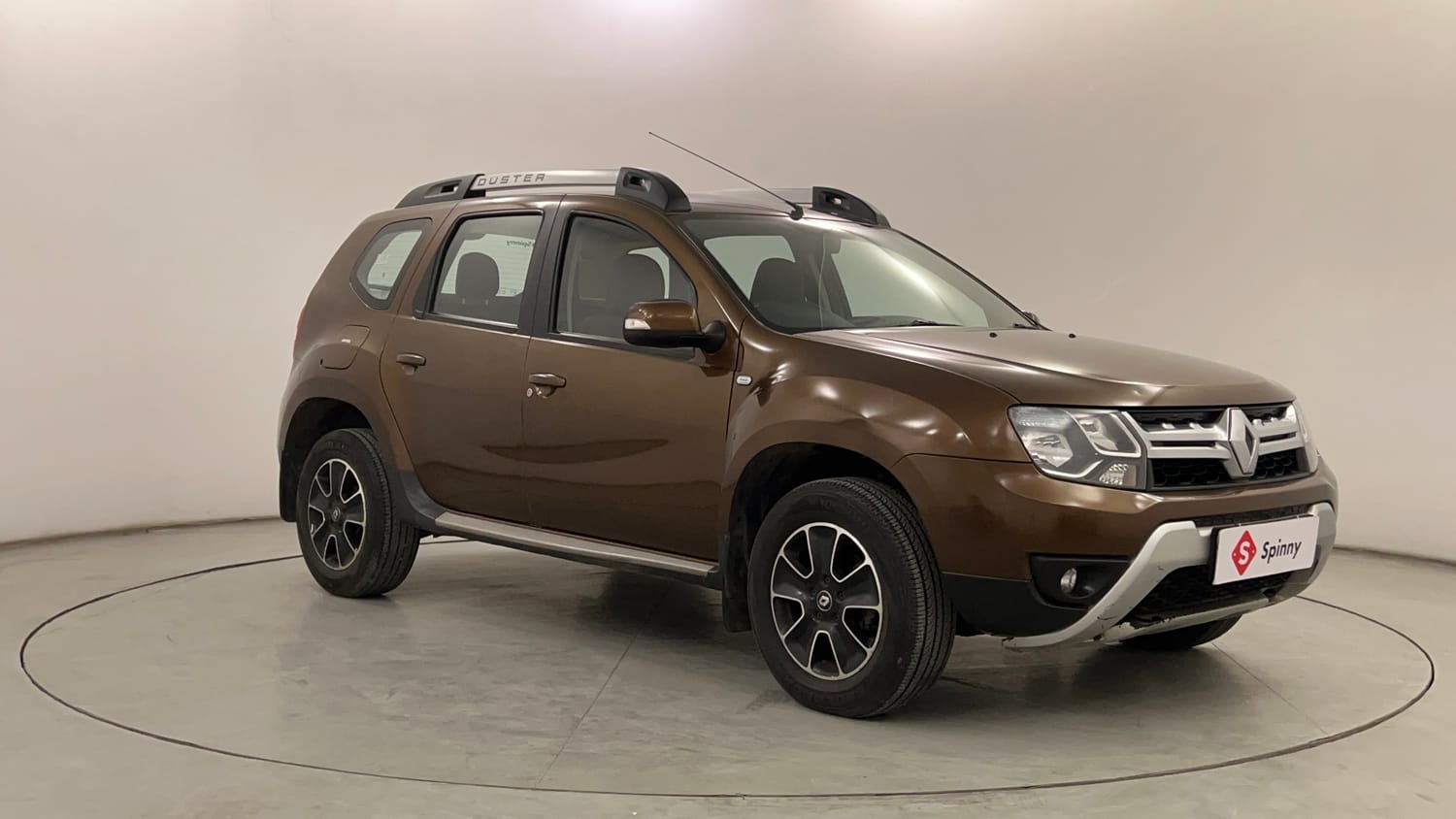Used 2017 Renault Duster 110 PS RXZ 4X2 MT Diesel Diesel Manual exterior RIGHT FRONT CORNER VIEW