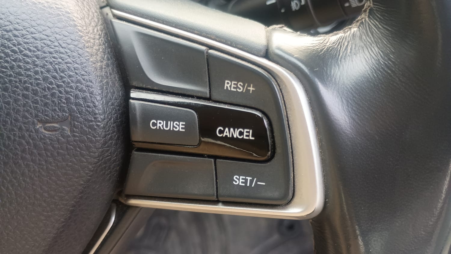 Used 2023 Honda City ZX Petrol Petrol Manual top_features Cruise control