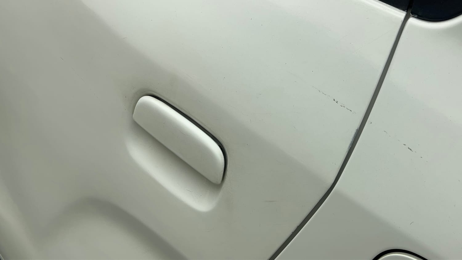 Used 2023 Maruti Suzuki Wagon R VXI 1.0 AGS Petrol Automatic dents MINOR SCRATCH