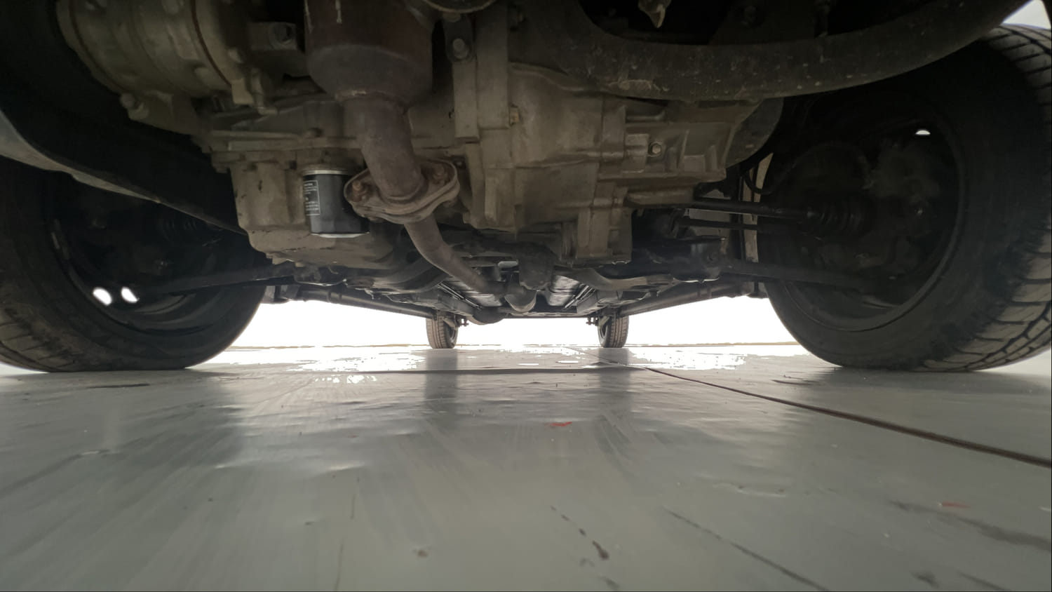 Used 2012 Maruti Suzuki Wagon R 1.0 VXi Petrol Manual extra FRONT LEFT UNDERBODY VIEW