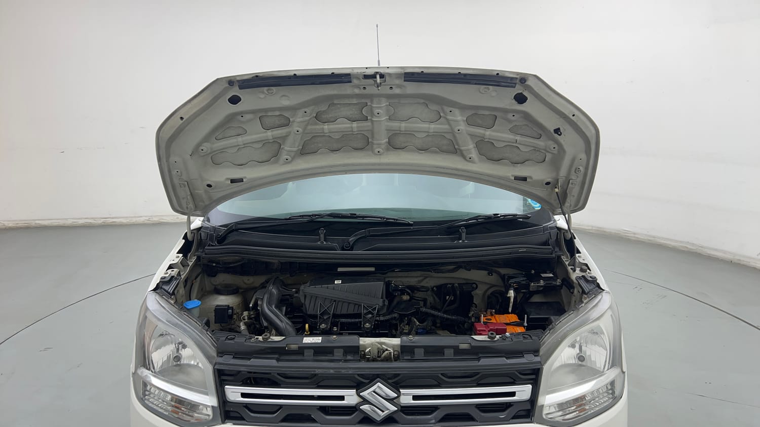 Used 2023 Maruti Suzuki Wagon R VXI 1.0 AGS Petrol Automatic engine ENGINE & BONNET OPEN FRONT VIEW