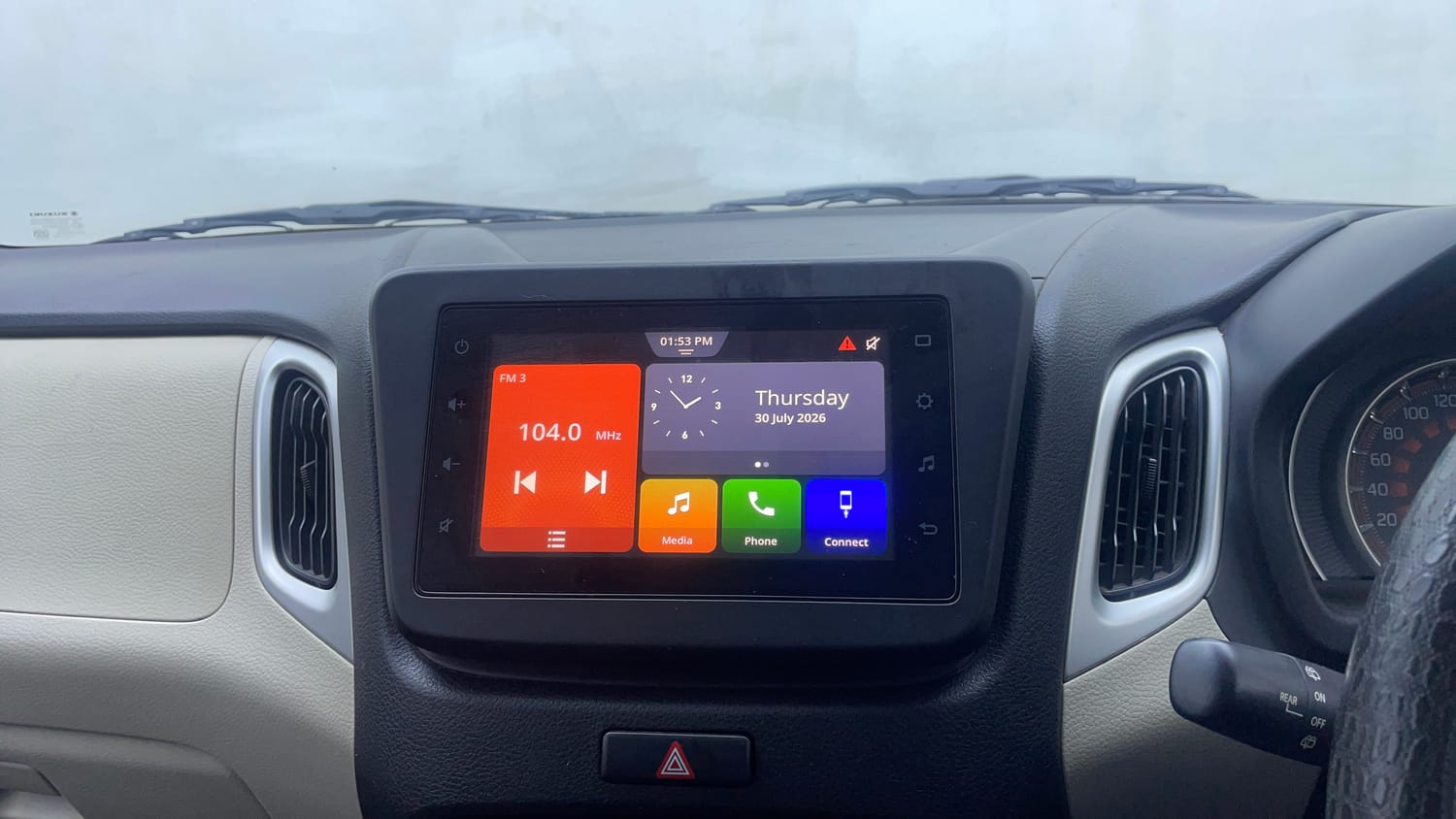 Used 2019 Maruti Suzuki Wagon R ZXi 1.2 AMT Petrol Automatic top_features Integrated (in-dash) music system