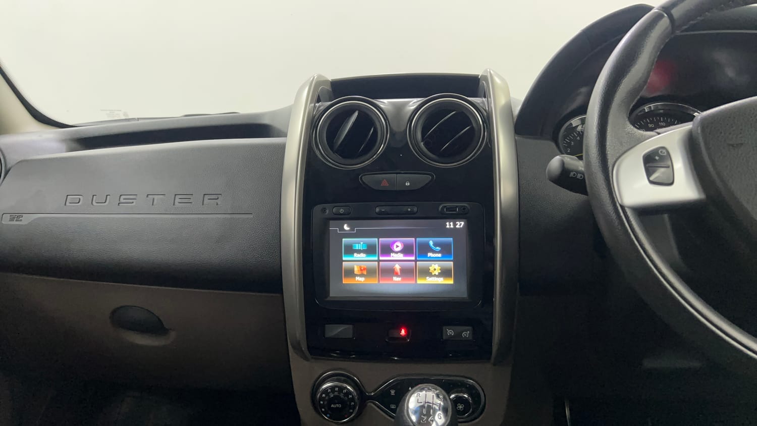 Used 2017 Renault Duster 110 PS RXZ 4X2 MT Diesel Diesel Manual interior MUSIC SYSTEM & AC CONTROL VIEW