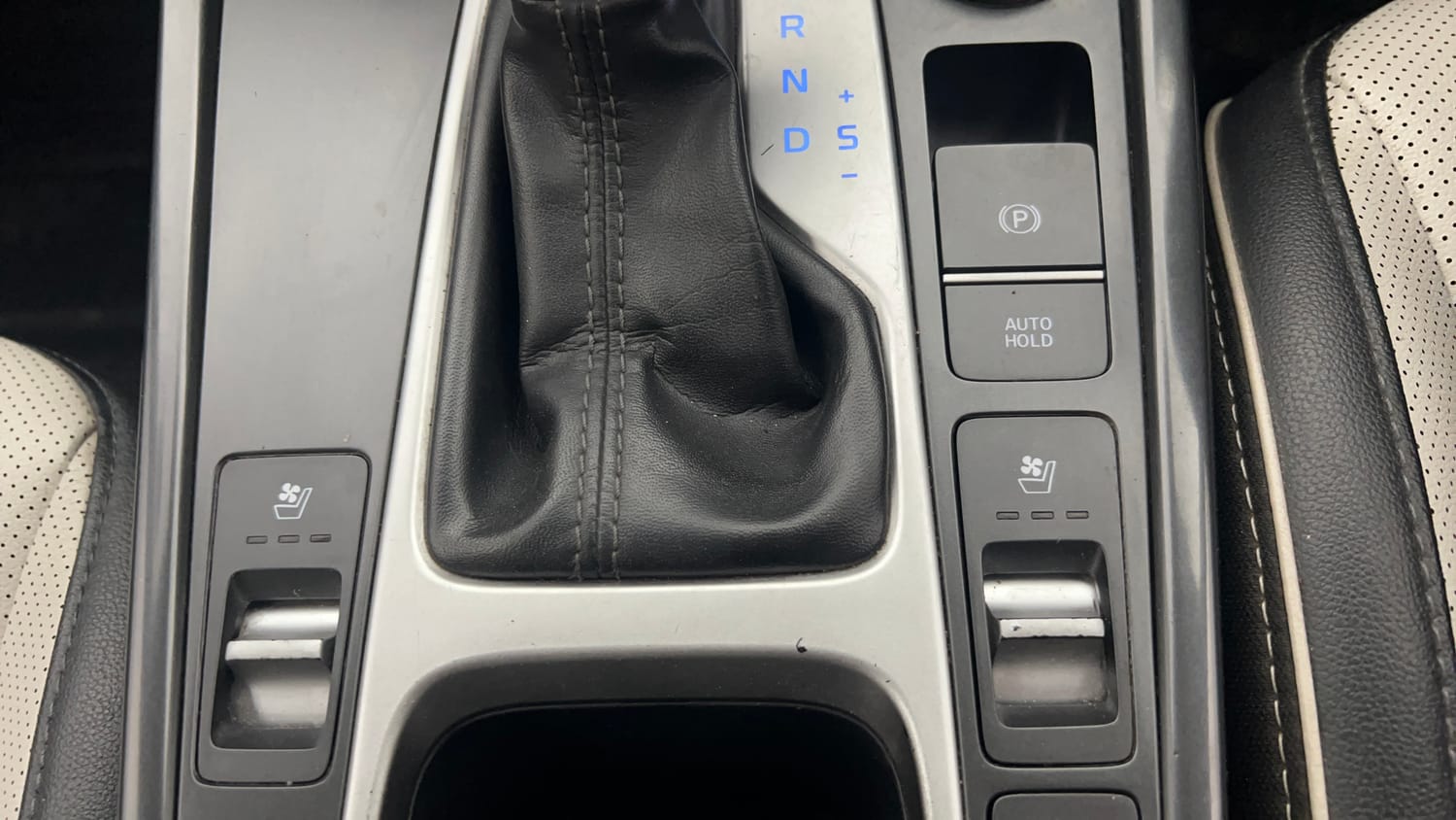 Used 2021 Hyundai Creta SX (O) 1.5 Petrol IVT Petrol Automatic top_features Ventilated seats