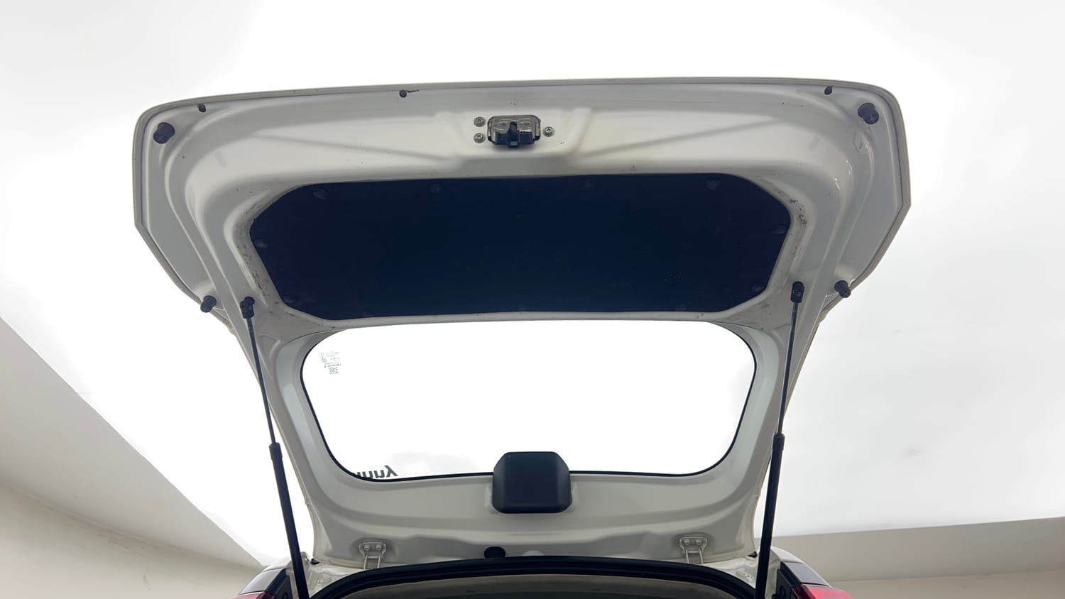 Used 2023 Maruti Suzuki Wagon R VXI 1.0 AGS Petrol Automatic interior DICKY DOOR OPEN VIEW