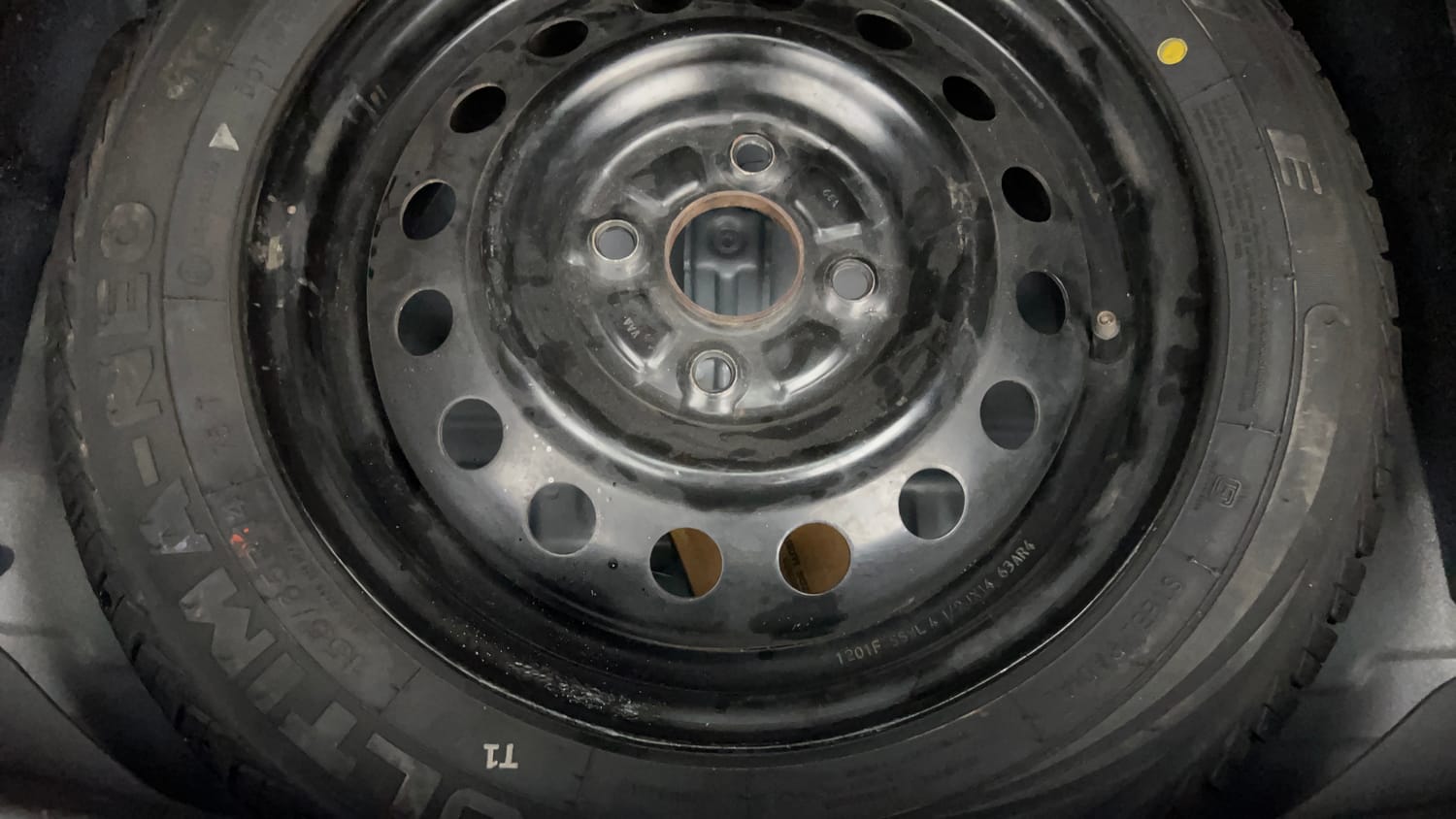 Used 2012 Maruti Suzuki Wagon R 1.0 VXi Petrol Manual tyres SPARE TYRE VIEW