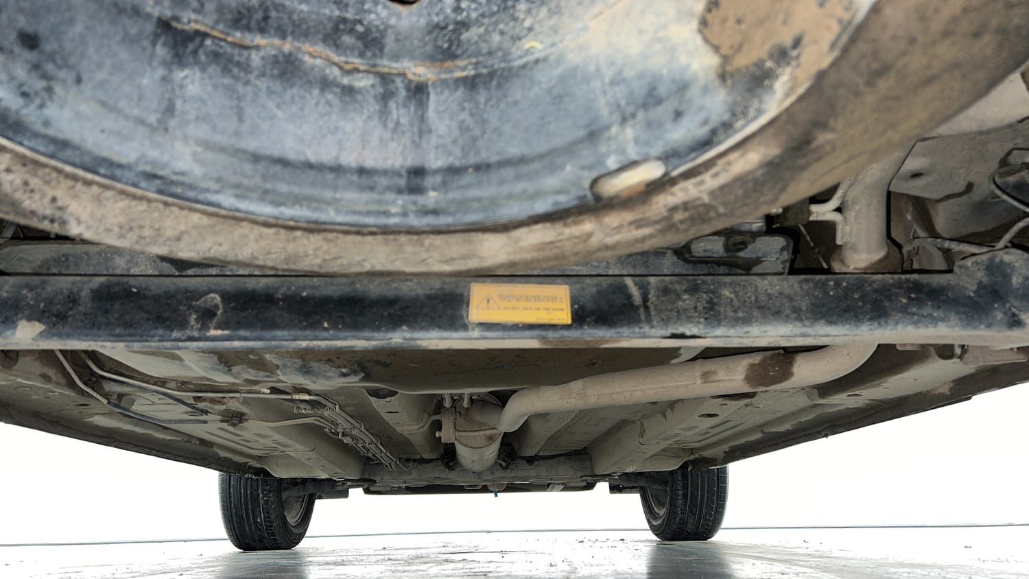 Used 2024 Tata Punch Accomplished Dazzle Sunroof CNG Cng Manual extra REAR UNDERBODY VIEW (TAKEN FROM REAR)