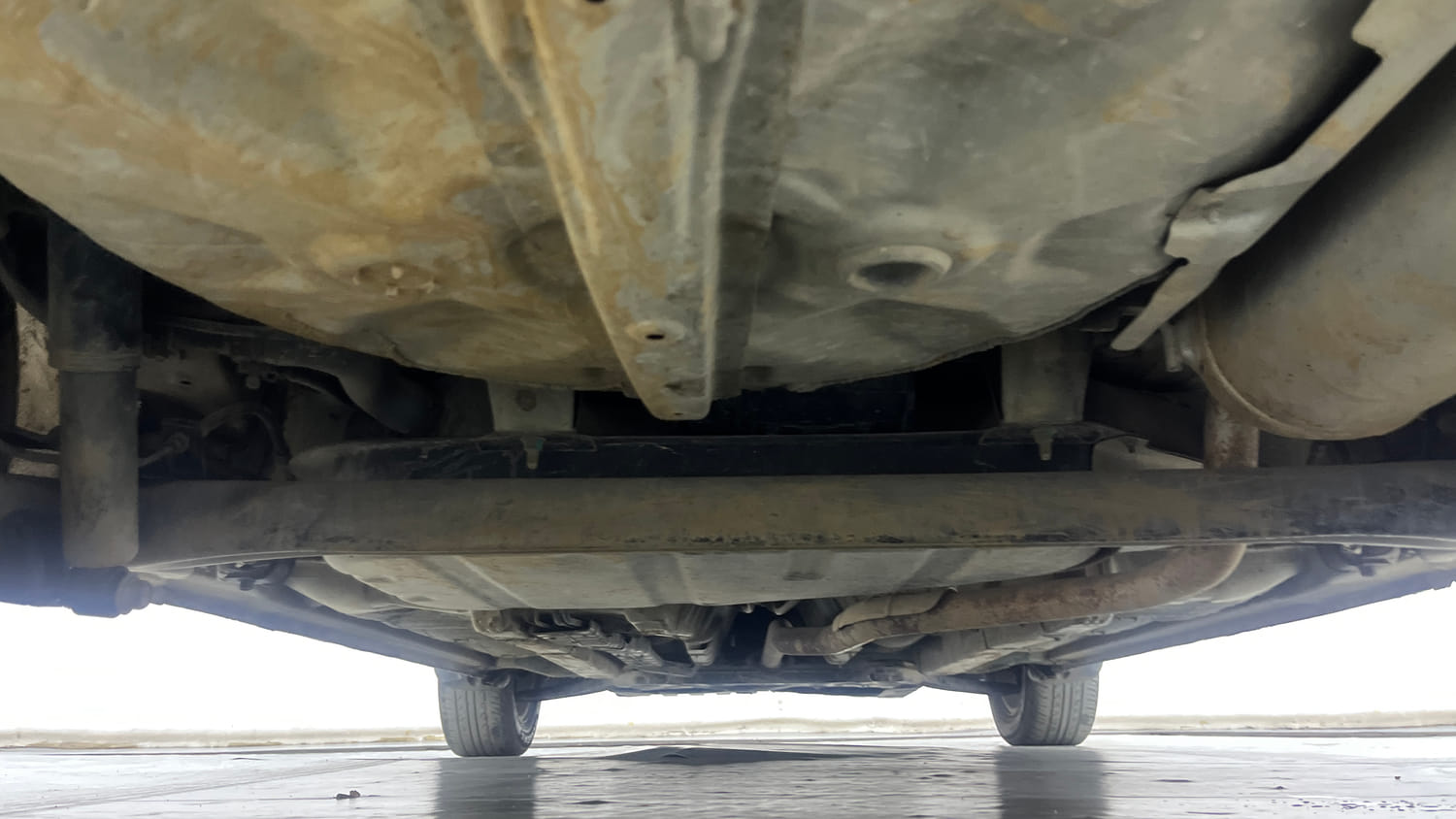 Used 2012 Hyundai i20 Sportz 1.2 Petrol Manual extra REAR UNDERBODY VIEW (TAKEN FROM REAR)